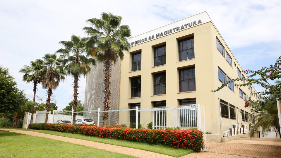 Fachada da Esmat (Foto: Divulgação/Esmat - Hodirley Canguçu)